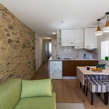 Апартаменты Roompedra Turisticos Сантьяго-де-Компостела