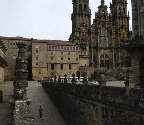 Roompedra Turisticos Santiago de Compostela