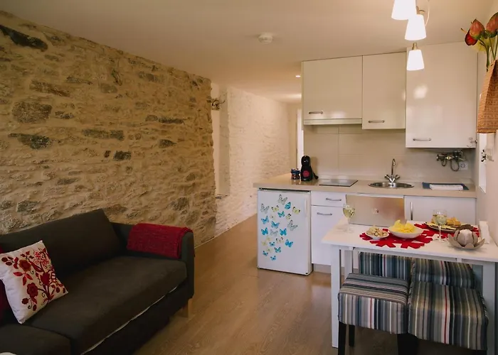 Roompedra Turisticos Apartment Santiago de Compostela